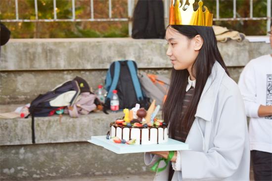 1605455934225572.jpg 生日.jpg
